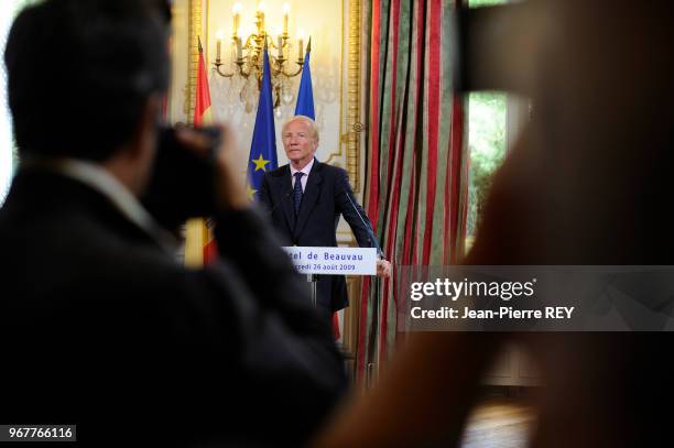 Le Ministre de l'Intérieur reçoit son homologue espagnol Alfredo Perez RUBALCABA place Beauvau Paris le 26 aout 2009.