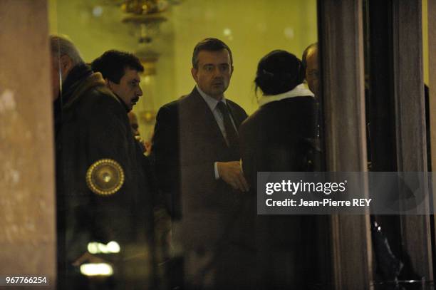 Nicolas Sarkozy reçoit les présidents des collectivités locales et les parlementaires des départements d'outre-mer à l'Elysée Paris le 19 février...