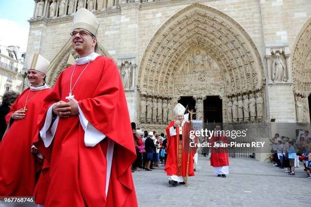 Le Cardinal André Vingt-Trois archevèque de Paris sortant de la cathédrale Notre Dame à Paris le 30 juin 2012, France.