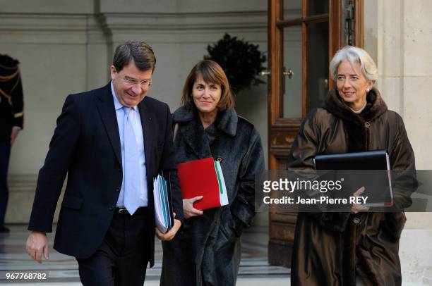 Xavier Darcos, Christine Albanel et Christine Lagarde lors d'un conseil des ministres à Paris le 19 décembre 2007, France.