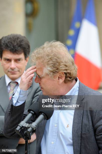 Daniel Cohn-Bendit et Pascal Durand dans la cour de l'Elysée le 18 juin 2009 à Paris, France.