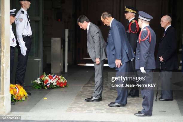 Le ministre de l'Intérieur Manuel Valls a procédé à l'installation de M. Bernard Boucault, préfet à la préfecture à Paris le 26 juin 2012, France.