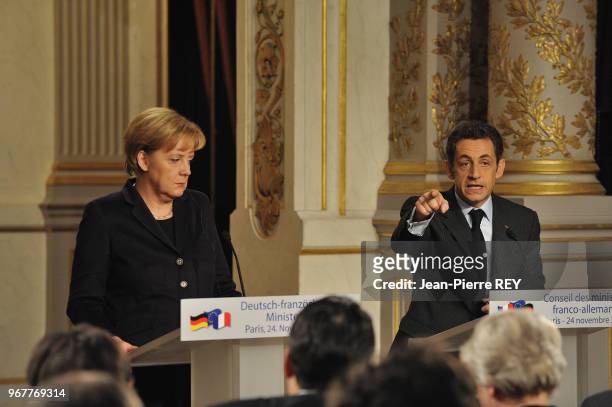 Nicolas Sarkozy à réunit un conseil des ministres franco-allemand avec Angela Merkel le 24 novembre 2008 à Paris, France.