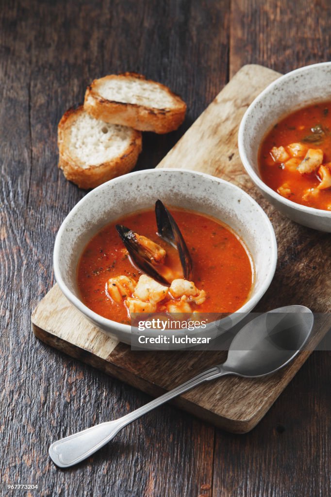 Tomaten-Suppe mit Meeresfrüchten