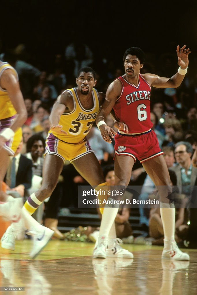 Philadelphia 76ers v Los Angeles Lakers
