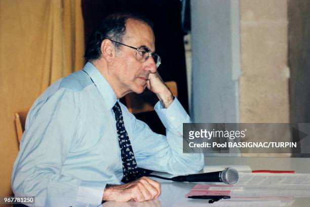 Jean-Pierre Elkabbach à France 2 le 13 mai 1996 à Paris, France.