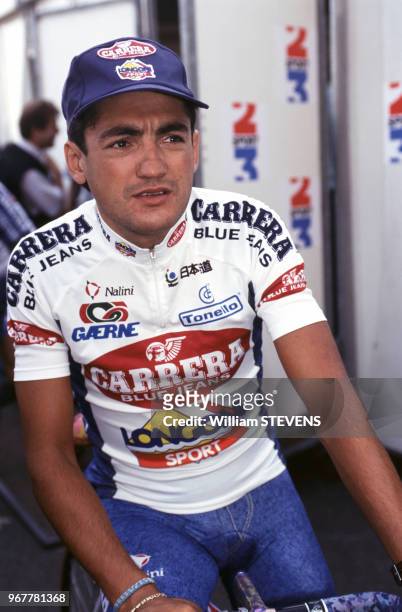 Portrait du coureur cycliste italien Claudio Chiappucci lors du prologue du Tour de France le 29 juin 1996 à Hertogenbosch aux Pays Bas.
