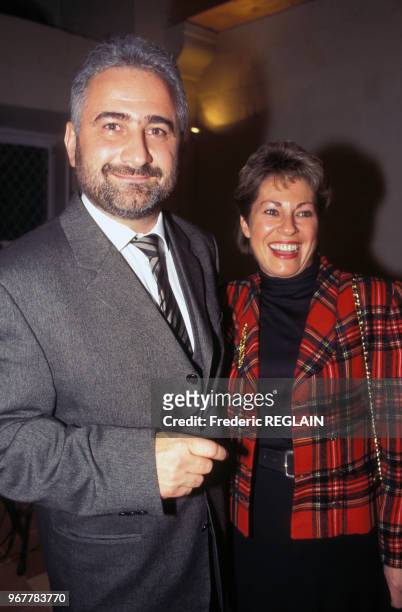 Le chef cuisinier Guy Savoy et son épouse Danielle à Saumur le 21 avril 1996, France.