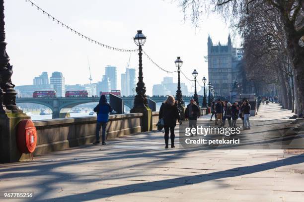 victoria embankment - embankment stock pictures, royalty-free photos & images