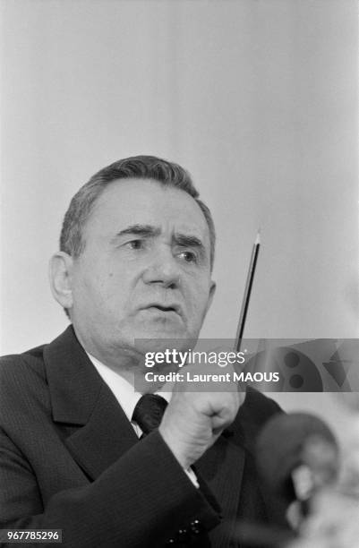 Le ministre des Affaires étrangères soviétique Andrei Gromyko lors d'une conférence de presse à l'ambassade d'URSS le 25 avril 1980 à Paris, France.