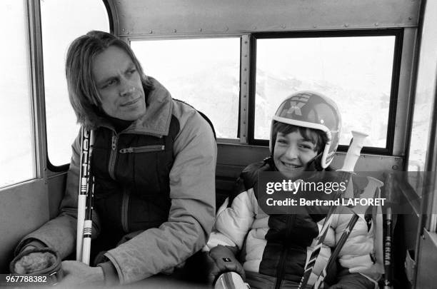 Keith Carradine aux sports d'hiver à Gstaad le 23 décembre 1979, Suisse.