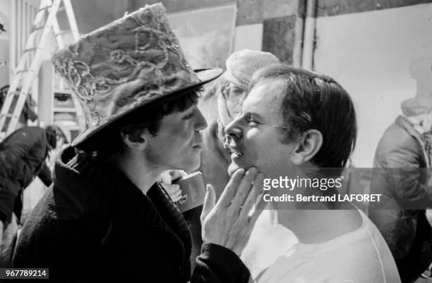 Jean-François Stevenin sur le tournage du film 'Y-at'il un français dans la salle' réalisé par Jean-Pierre Mocky à Paris le 14 janvier 1982, France.