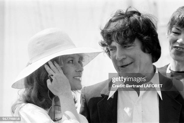 Ann-Margret et Alan Bates au Festival de Cannes le 18 mai 1982, France.