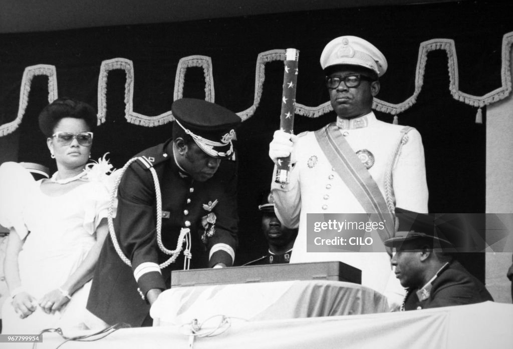 Mobutu Sese Seko Promu Mar chal Parade Dans Les Rues De Kinshasa mobutu-sese-seko-promu-mar-chal-parade-dans-les-rues-de-kinshasa