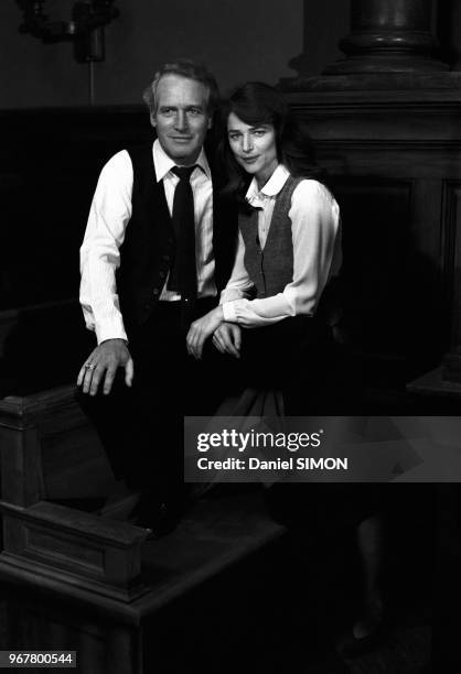 Paul Newman et Charlotte Rampling sur le tournage du film 'Verdict' réalisé par Sydney Lumet à New York le 20 mars 1980, Etats-Unis.