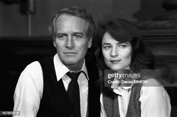 Paul Newman et Charlotte Rampling sur le tournage du film 'Verdict' réalisé par Sydney Lumet à New York le 20 mars 1980, Etats-Unis.