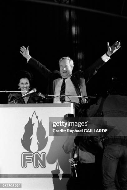 Jean-Marie Le Pen lors de la fête du Front National 'Bleus, Blancs, Rouges' à Paris le 20 octobre 1985, France.