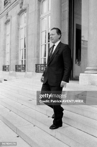 Jacques Delors à l'Elysée après un entretien avec le président François Mitterrand le 26 septembre 1985 à Paris, France.