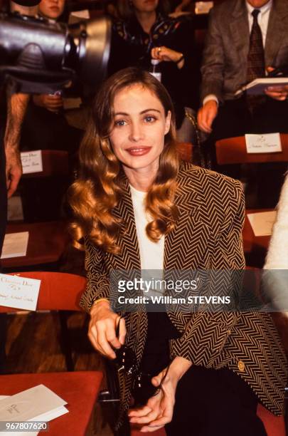 Emmanuelle Béart lors d'une soirée le 14 octobre 1995 à Paris, France.