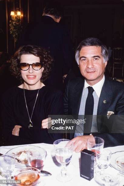 Fanny Ardant et Jean-Claude Brialy lors d'un dîner le 15 mai 1985 à Paris, France.