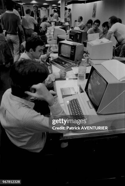 Tournoi mondial d'ordinateurs lors du 34ème salon du SICOB à Paris le 22 septembre 1983, France.