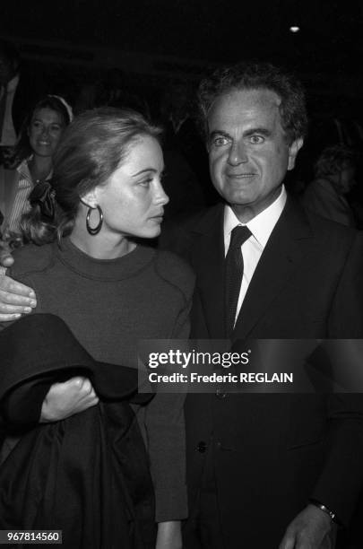 Guy Béart et sa fille Emmanuelle Béart à la 1ère du film 'Jean de Florette' à Paris le 26 aout 1986, France.