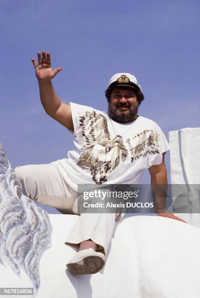 Le chanteur Carlos au parc d'attractions Mirapolis le 16 juin 1988 à Cergy-Pontoise, France.