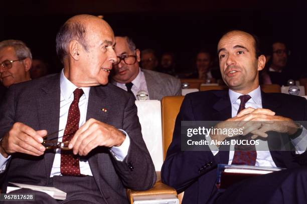 Alain Juppé et Valéry Giscard d'Estaing lors d'une réunion UDF-RPR à Paris le 17 octobre 1989, France.