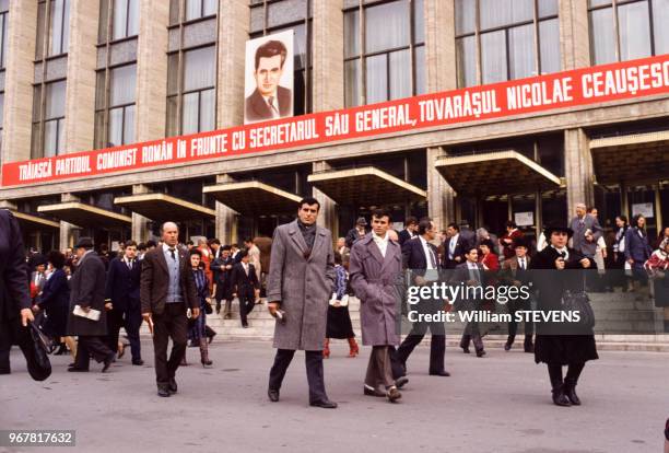 Propagande à la gloire de Nicolae Ceausescu le 22 novembre 1989, à Bucarest, Roumanie.