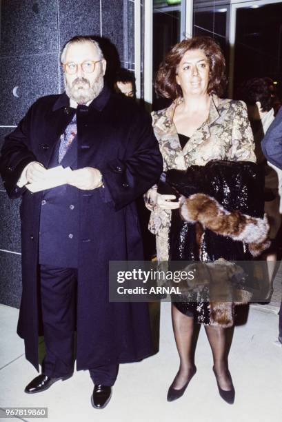 Gianfranco Ferré et sa femme à l'Opéra Bastille à Paris le 15 novembre 1990, France.