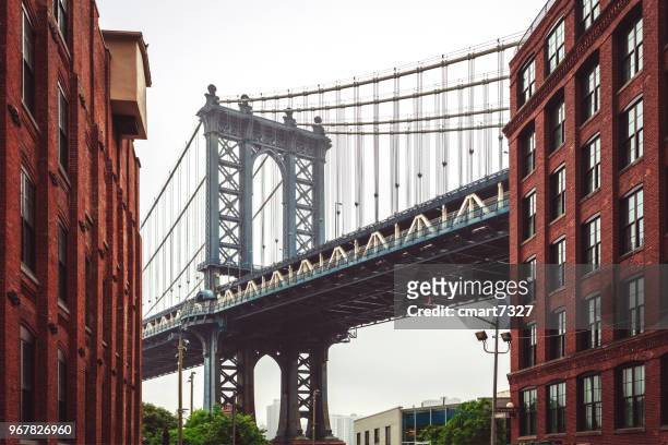dombo - brooklyn new york stockfoto's en -beelden