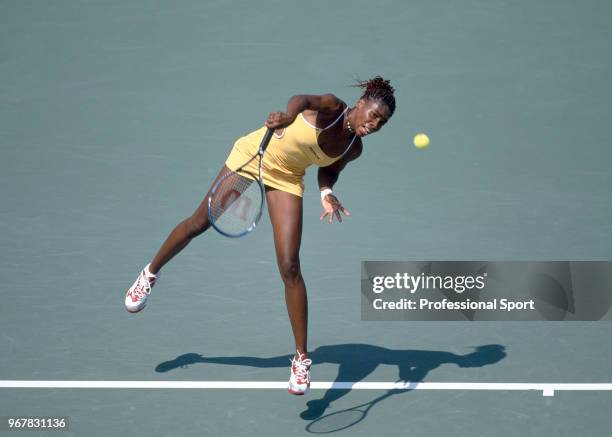 Venus Williams of the USA during the US Open at the USTA National Tennis Center, circa September 2000 in Flushing Meadow, New York, USA.