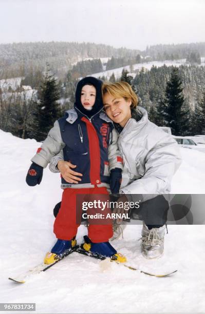 Alexandra Vandernoot et son fils Léo au Festival du Film Fantastique de Gérardmer le 31 janvier 1999, France.