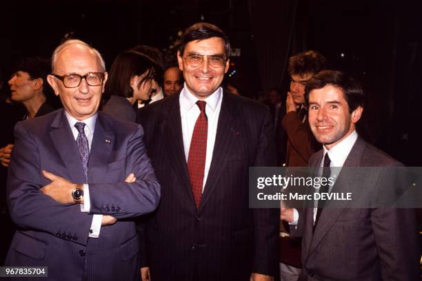 Jean-Louis Beffa, élu manager de l'année 1989, ici en compagnie de Alain Minc à paris le 19 octobre 1989, France.