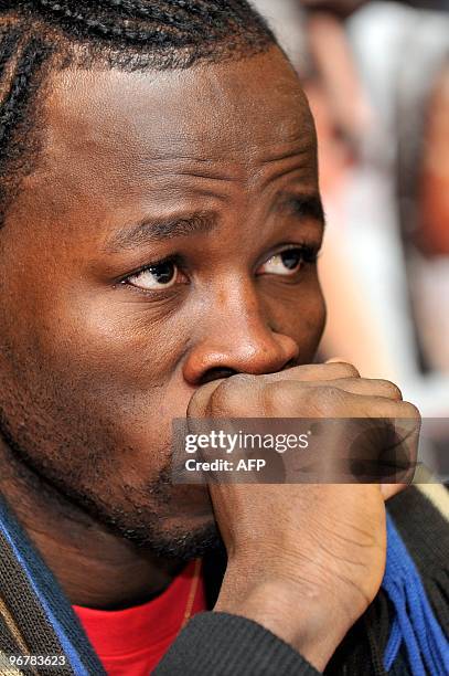 Belgian Ghanaian born boxer Sugar Jackson gives a press conference on February 17 2010, ahead of the Night of the Fight, in Merksem. AFP PHOTO /...