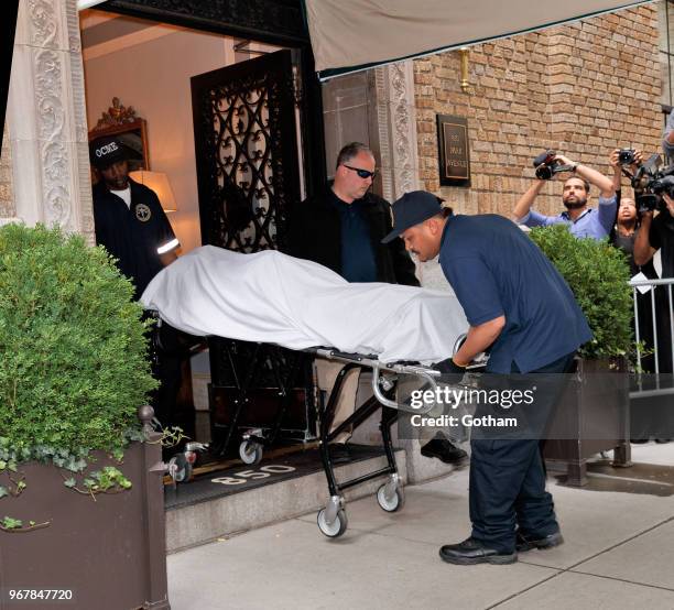 The body of fashion designer Kate Spade who was found dead in her apartment of an apparent suicide is removed from her Manhattan apartment on June 5,...