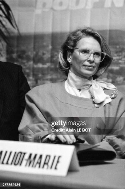 Michèle Alliot-Marie est venue soutenir le candidat du RPR lors des élections municipales à Nantes le 20 janvier 1989, France.