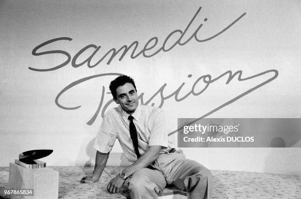 Gérard Holtz sur le plateau de l'émission 'Samedi Passion' sur Antenne 2 à Paris le 26 septembre 1987, France.