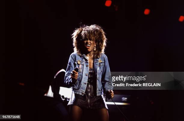 Tina Turner en concert le 26 mars 1985 à Paris, France.
