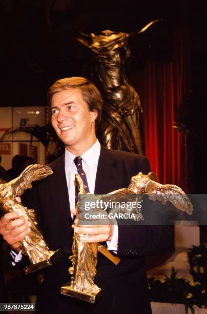 Vincent Bolloré lors de la soirée des 'Victoires des Entreprises' à Paris le 30 novembre 1987, France.