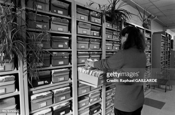 Le centre de sécurité sociale 312 à Paris le 22 mai 1987, France.