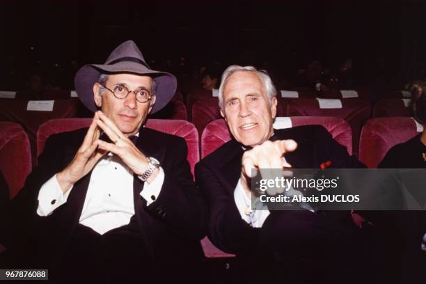 Le réalisateur Jerry Schatzberg et l'acteur Jason Robards le 16 mai 1989 à Cannes, France.