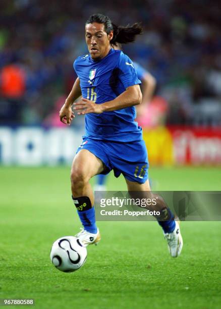 Mauro Camoranesi of Italy in action during the FIFA World Cup Group E match between Italy and Ghana at the Stadium in Hanover on June 12th, 2006....