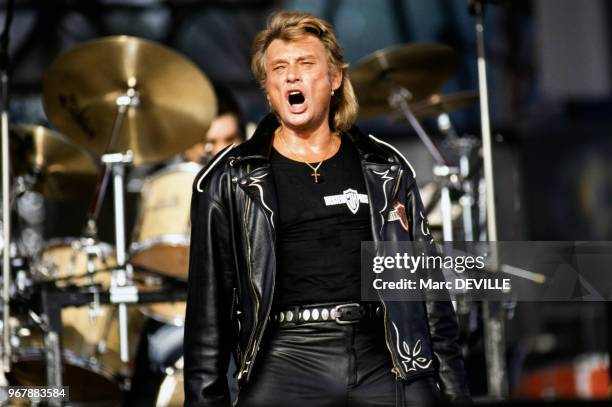 Johnny Hallyday en concert à la Fête de l'Humanité le 15 septembre 1991 à La Courneuve, France.