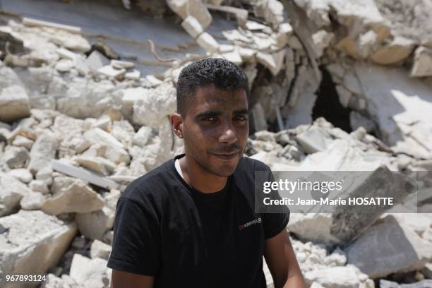 Zubeidi, 31 years old, is the leader of Al Aqsa's Martyr Brigade, an extremely violent militia originally from Fatah. He organised a series of...