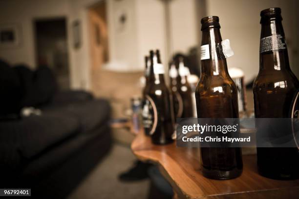 old habits - drunk stockfoto's en -beelden