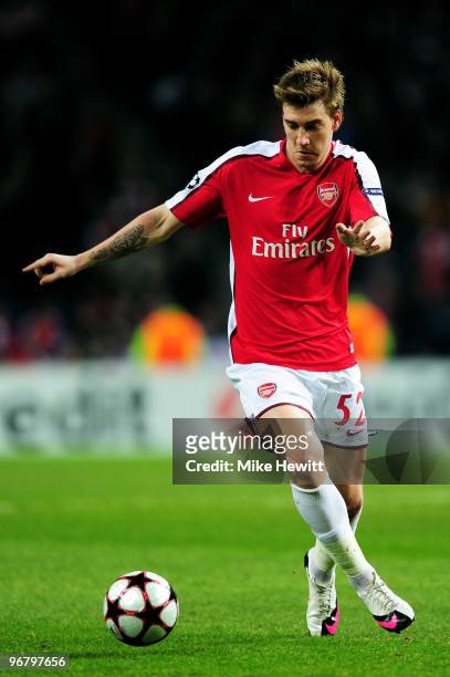 Nicklas Bendtner of Arsenal in action during the UEFA Champions League last 16 first leg match between FC Porto and Arsenal at the Estadio Do Dragao...