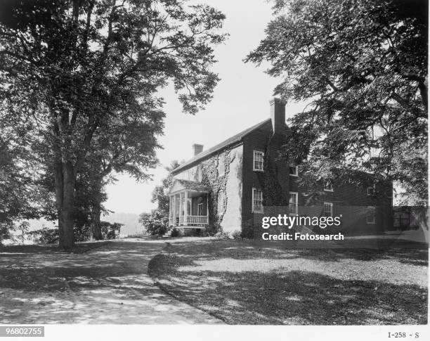 405 Mccormick Hall Stock Photos, High-Res Pictures, and Images - Getty ...