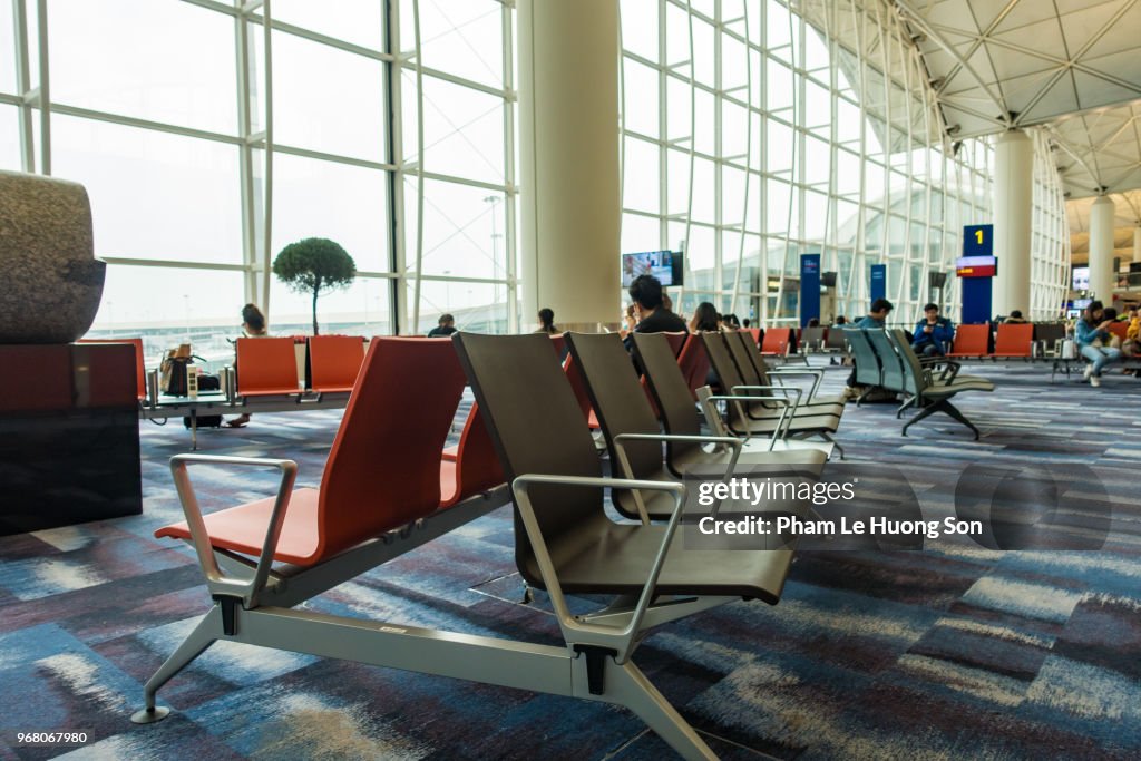 Midfield Concourse Hong Kong International Airport Midfield Concourse High-Res Stock Photo ...