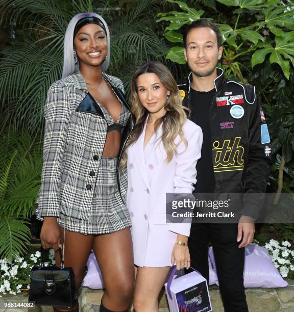 Justine Skye poses with Metix Co-Founders Jenna Harris and Jamie Harris at Justine Skye's launch event for her new beauty platform "Metix" at Hotel...